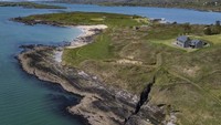 Horse Island di Irlandia dijual dengan harga $ 6,3 juta atau sekitar 29 miliar. (Montague Real Estat)