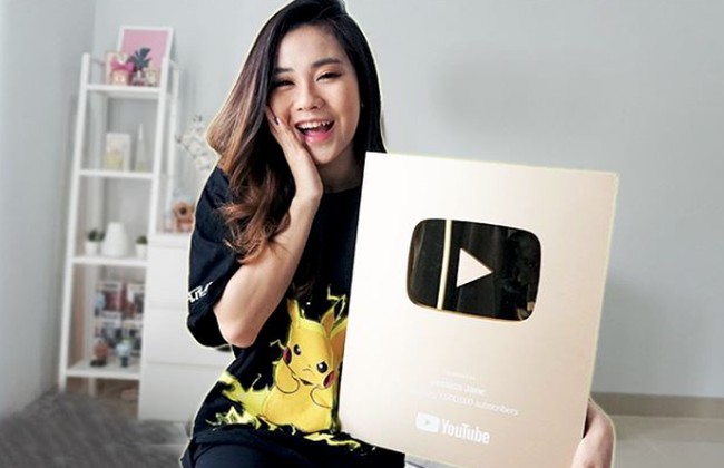 Jessica Jane mendadak viral setelah mengabarkan bahwa dirinya putus dengan sang kekasih, Ericko Lim. Namun tak hanya itu saja, Jessica juga mengungkapkan fakta mengejutkan dibalik alasan kandasnya hubungan cinta antara Jessica dan Ericko. Foto: Dok. Instagram/jessicajane99