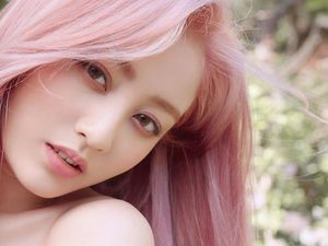 JYP Entertainment Konfirmasi Kang Daniel dan Jihyo TWICE Putus