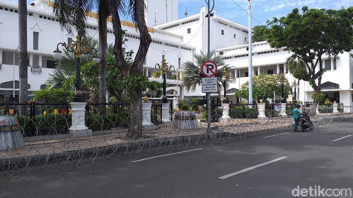 kantor gubernur jatim