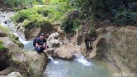 Selain itu, kelestarian alam disana terancam rusak dengan aktifitas penambangan ilegal di kawasan pegunungan Kendeng Utara. Yuk, berkunjung ke Kedung Londo. (Febrian Chandra/detikcom)