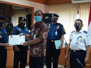 Kejar Kapal Ikan China, PLP Tanjung Uban Dapat Penghargaan Kemenhub