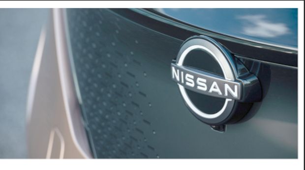 Perbandingan logo Nissan