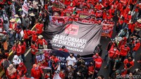 Mereka salah satunya menolak RUU Omnibus Law.
