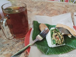 Penjual Angkringan Cantik di Klaten Ini Jual Nasi Pindang Kemangi Enak