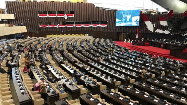 Rapat paripurna penutupan masa sidang DPR, Kamis (16/7).