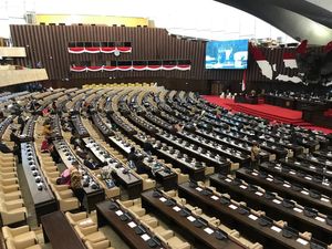 Dalih Politikus soal Berbagai Versi Naskah Final UU Cipta Kerja
