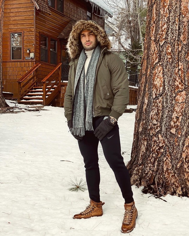 Sam dan Britney tampak menjalin hubungan yang tertutup. Tak banyak kemesraan keduanya di media sosial. Britney pernah mengunggah foto bersama di 2016, namun tak lama foto tersebut dihapus.  Foto: Instagram