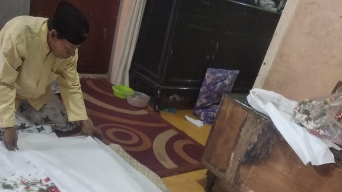 Suasana di rumah duka korban kecelakaan maut di Jaktim