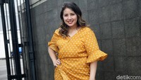 Tya Ariestya saat ditemui di kawasan Trans TV, Kapten Tendean, Jakarta Selatan pada Kamis (16/7). Pool/Palevi S/detikFoto.