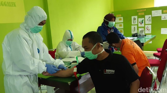 bawaslu trenggalek dirapid test