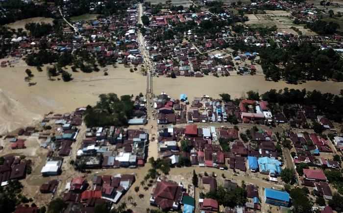 Foto Udara Dahsyatnya Banjir Bandang yang Terjang Luwu Utara