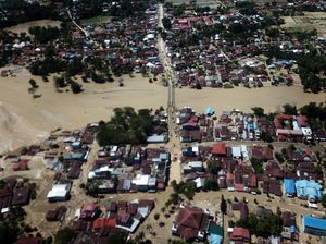 14.483 Orang Mengungsi Akibat Banjir Bandang Luwu Utara