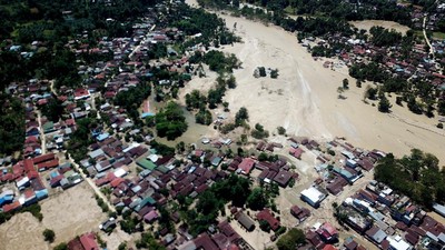 Foto Udara Dahsyatnya Banjir Bandang yang Terjang Luwu Utara