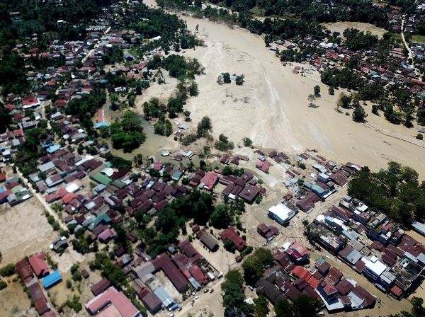 Foto Udara Dahsyatnya Banjir Bandang yang Terjang Luwu Utara