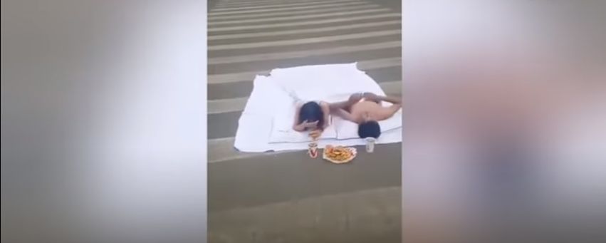 Foto di Tengah Jalan Raya