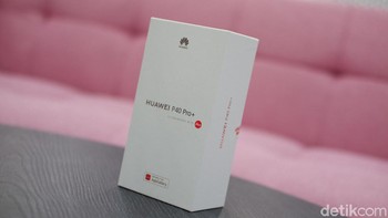 Ponsel ini berada di kasta tertinggi P40 series. Foto: Adi Fida Rahman/detikINET