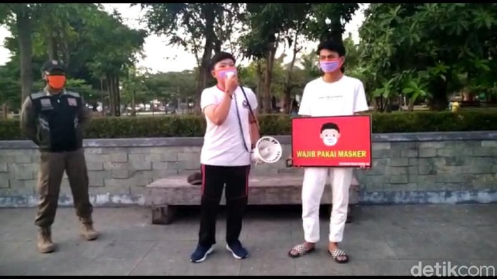 hukuman tak memakai masker di trenggalek