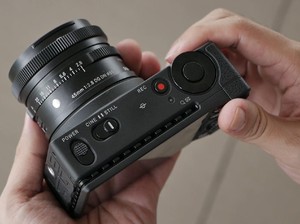 Apakah Bagus Beli Lensa Kamera Buatan Pihak Ketiga?
