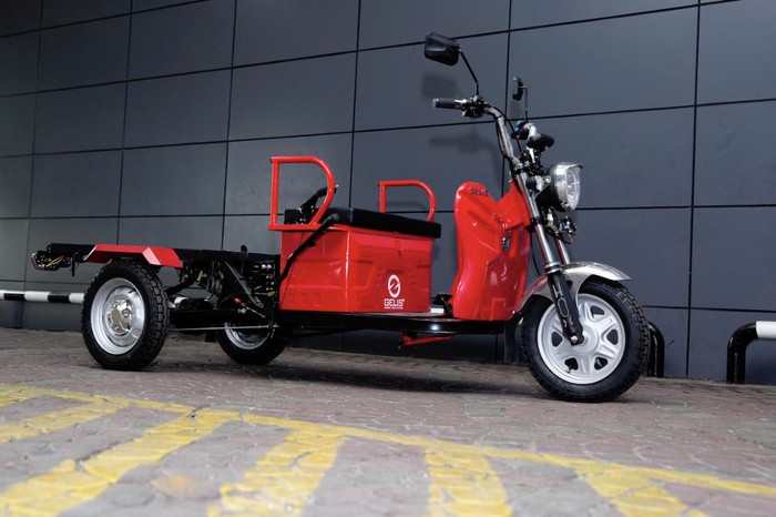 Modifikator Ditantang Rombak Tampilan Motor Listrik Roda Tiga