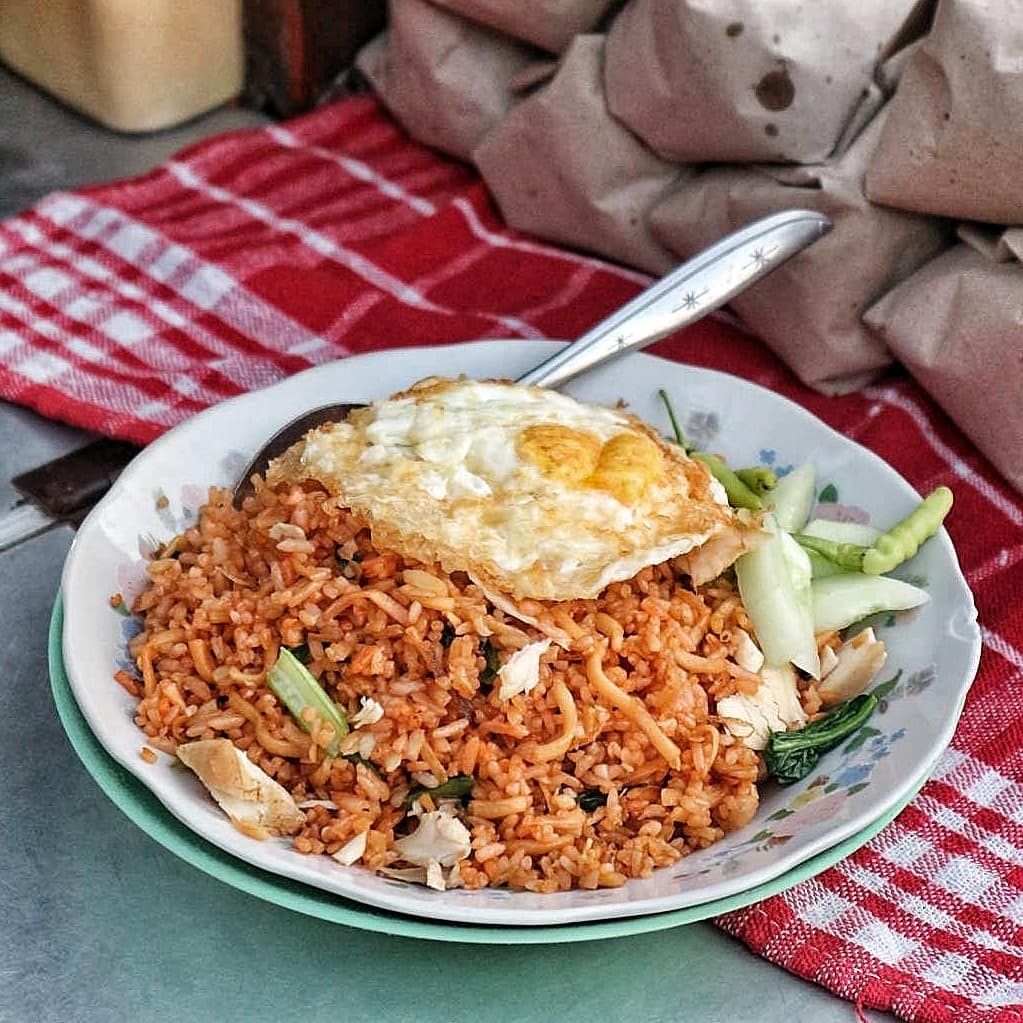 5 Nasi Goreng Enak di Surabaya, Dicampur Mie Goreng hingga Tinta Cumi