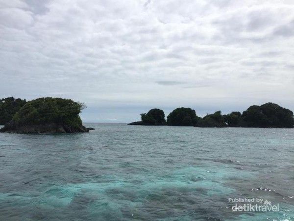 Pantai Sarawandori Kepulauan Yapen