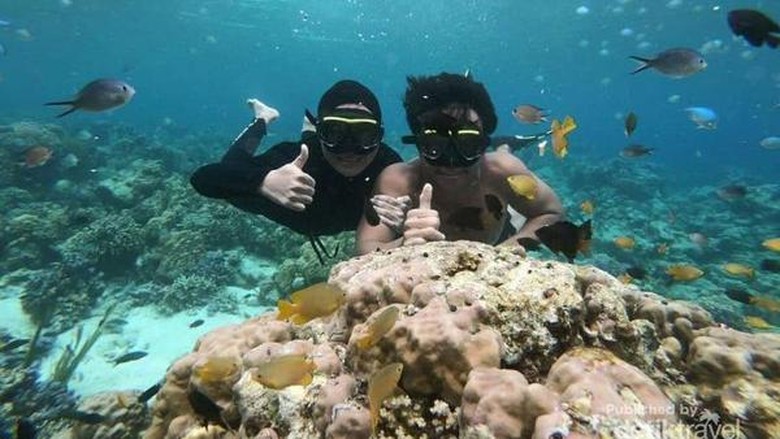 Pantai Sarawandori Kepulauan Yapen Pantai Sarawandori Kepulauan Yapen