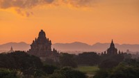 Sejak tahun 1990, pemerintahan Myanmar merenovasi kuil-kuil yang runtuh dengan tujuan menarik wisatawan. Namun sayangnya, dalam proses renovasi tersebut mereka tidak mempertahankan gaya arsitektur asli.  
