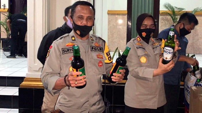 Polisi Sukabumi sita ribuan botol miras
