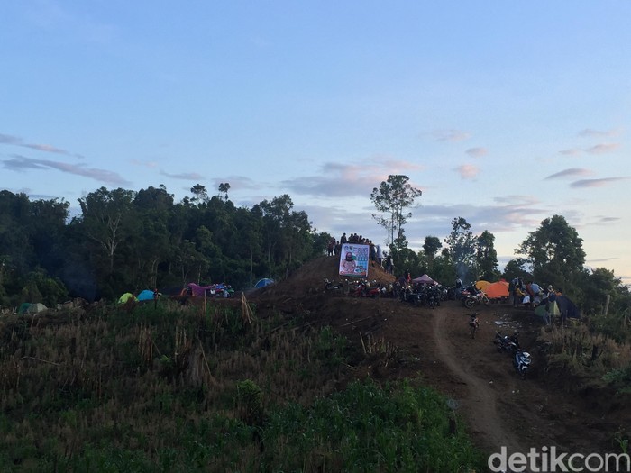 Puncak Senayan di Polewali Mandar Puncak Senayan di Polewali Mandar