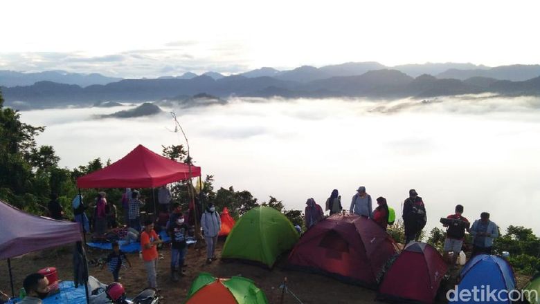Puncak Senayan di Polewali Mandar Puncak Senayan di Polewali Mandar