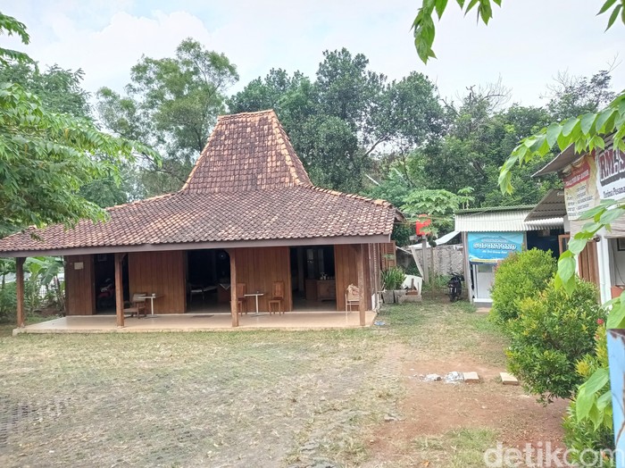 rumah makan soponyono