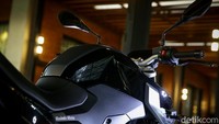 Motor ini dibekali dengan slipper clutch dan drag torque control yang disebut dengan MSR. Fitur baru ini akan mencegah roda belakang slip ketika output torsi sedang besar dengan menyesuaikan throttle dengan torsi.