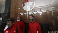 Selain Gibran-Teguh juga dibacakan 44 pasangan bakal calon kepala daerah yang direkomendasi dari seluruh Indonesia. Dari Jateng, Selain Gibran-Teguh juga diumumkan 4 pasangan bakal calon kepala daerah lainnya. Sedangkan dari Daerah Istimewa Yogyakarta (DIY) juga diumumkan dan 2 pasangan bakal calon kepala daerah.