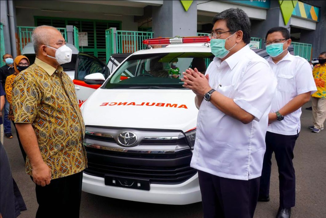 Toyota bagi Kijang Innova Ambulance