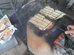 Intip 5 Cara Nyeleneh Masak Mie Instan ala Netizen