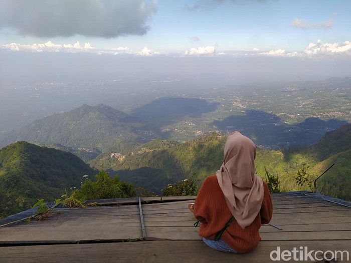 Gunung Telomoyo  Magelang