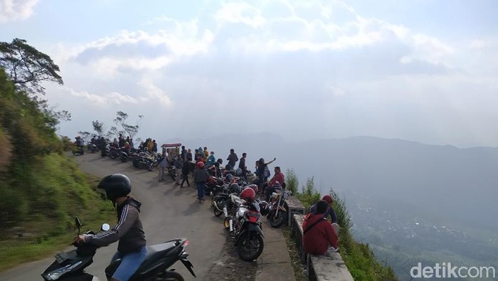 Gunung Telomoyo  Magelang