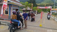 Untuk menikmati keindahannya kamu bisa dengan motor. (Eko Susanto/detikcom)