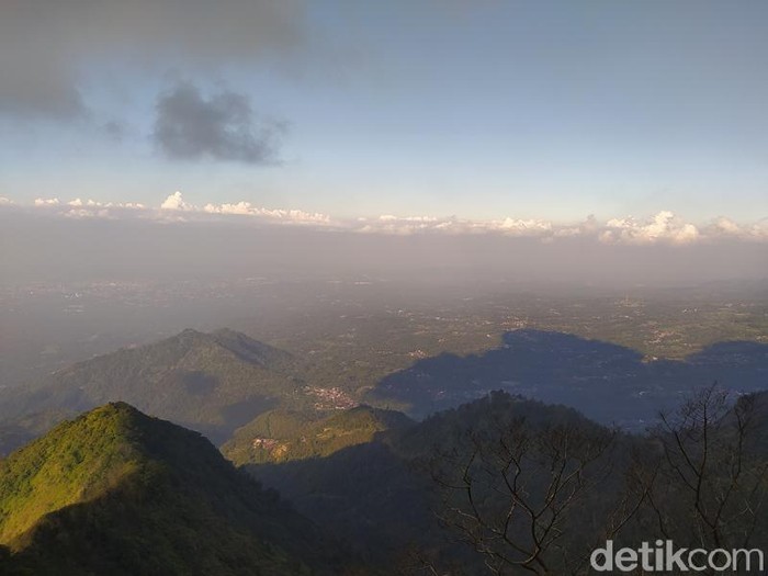 Gunung Telomoyo  Magelang
