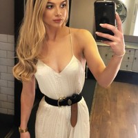 Dalam kasus ini, anak pengusaha terkenal itu pun bukan satu-satunya orang yang disorot karena anti BLM. Pacarnya yang merupakan bos talent agency, Todd Markey ternyata juga pernah mengunggah hal serupa. Foto: Facebook Jasmine Archer-Jones