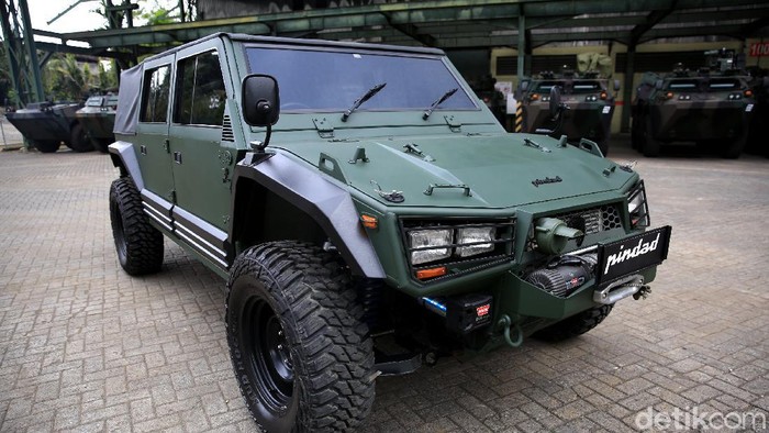 Melihat Lebih Dekat Gaharnya Rantis Maung PT Pindad (Persero) resmi memperkenalkan Kendraan Taktis (Rantis) Maung ke publik. Yuk, intip lebih dekat penampakannya.