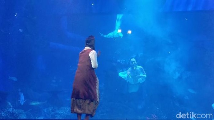Mermaid di Jakarta Aquarium