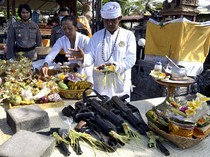 Umat Hindu Bali Rayakan Tumpek Landep 22 Februari 2025, Apa yang Diupacarai?