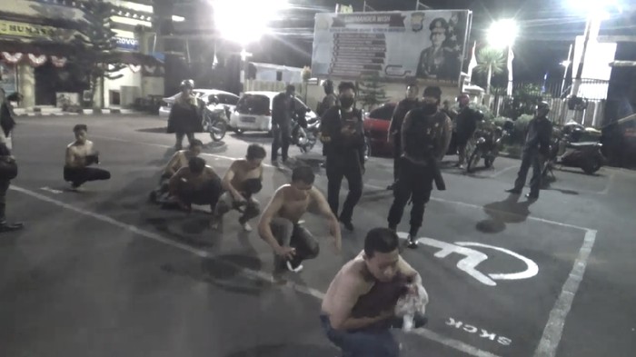 Polisi amankan 7 orang saat bubarkan balap liar di Makassar