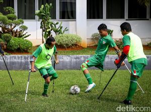 Semangat Sepakbola Amputasi Indonesia di Tengah Keterbatasan