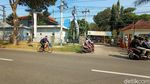 UMK Gelar Wisuda Drive Thru, Wisudawan Ini Pilih Gunakan Sepeda