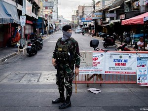 Warga Filipina Khawatirkan Keterlibatan Polisi Jemput Pasien Corona