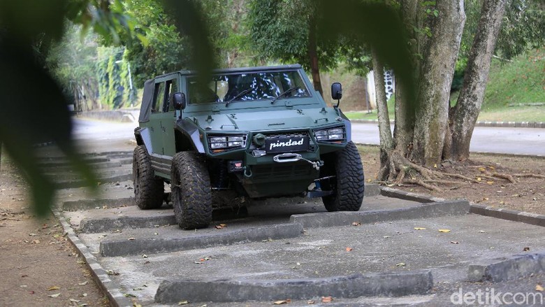 Yuk, Jajal Seberapa Gahar Rantis Maung PT Pindad (Persero) resmi memperkenalkan Kendraan Taktis (Rantis) Maung ke publik. Nah, seberapa gahar sih di medan ekstrem?