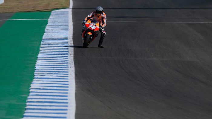Alex Marquez JEREZ DE LA FRONTERA, SPAIN - JULY 15: Alex Marquez of Spain and Repsol Honda Honda heads down a straight during the MotoGP tests at the Circuito de Jerez on July 15, 2020 in Jerez de la Frontera, Spain. (Photo by Mirco Lazzari gp/Getty Images)